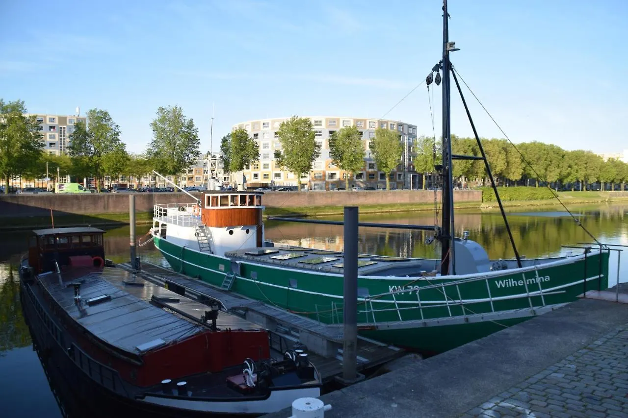 Boathotel Rotterdam Anna Aparthotel